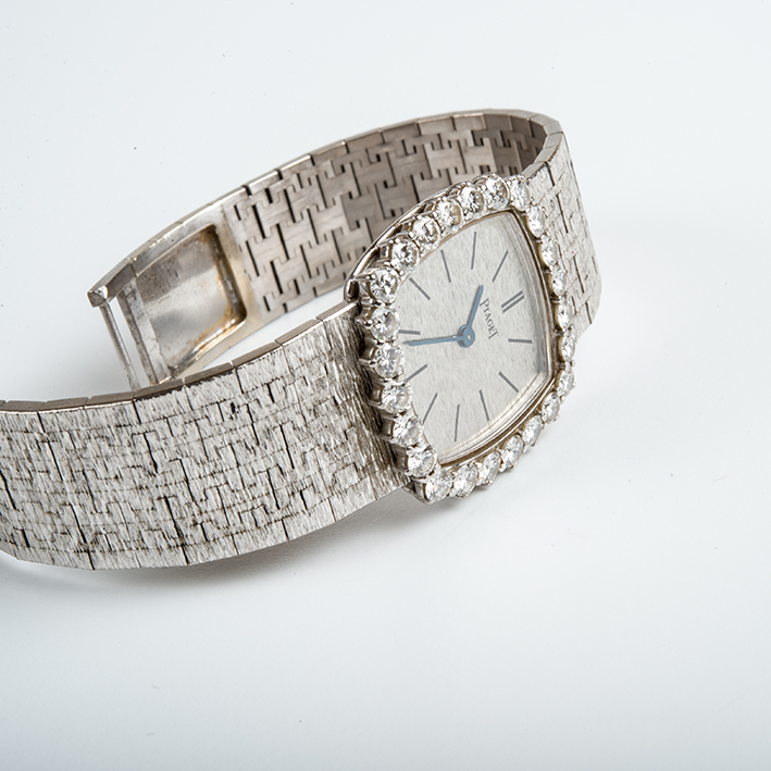 Orologio anni '70 Piaget in oro e diamanti da donna